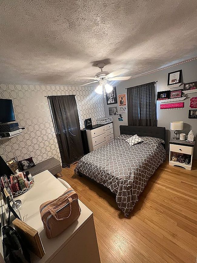 Photo of 627 N Market St, Hoopeston, IL