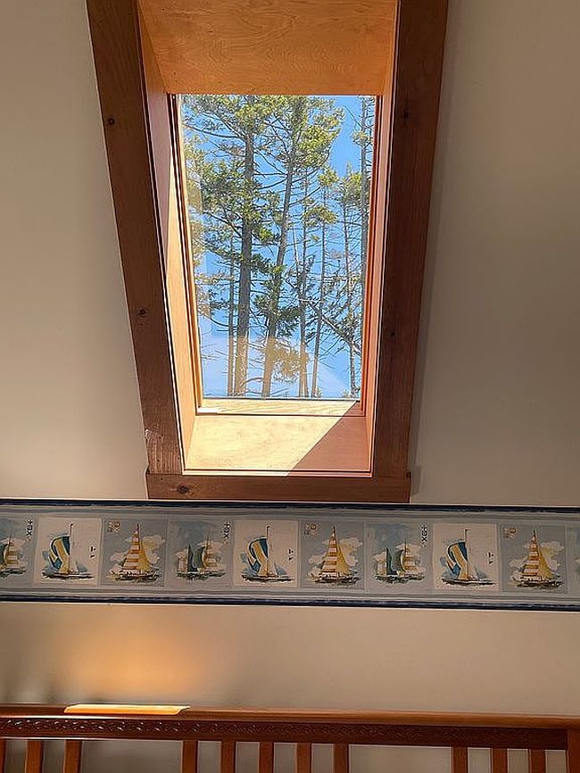 Photo of 15 High Rd, Frenchboro, ME