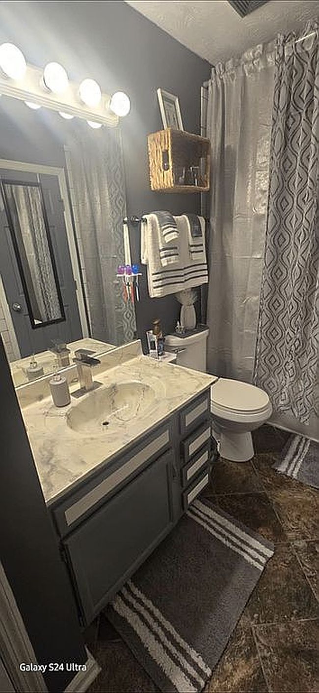 Image of 1108 Palisades Dr