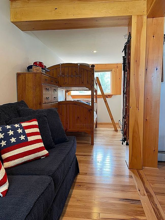 Photo of 16 Robin Rd, Craryville, NY