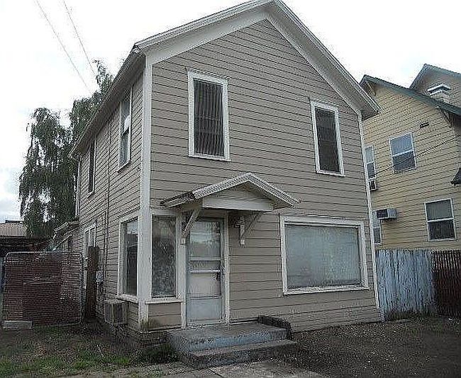 Image of 1107 W 13th St