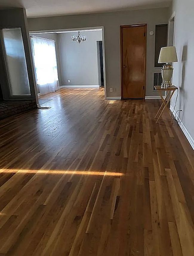 Image of 324 Locust St