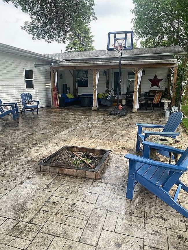 Photo of 240 6th St Ne, Perham, MN