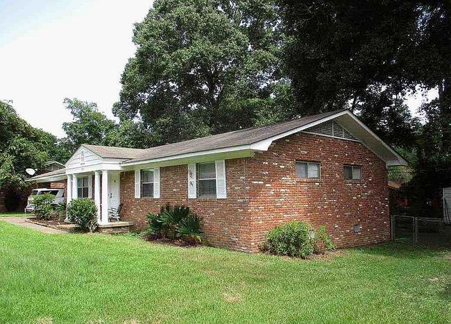 Image of 309 S Shields Ln