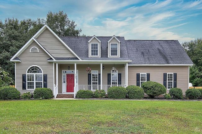 Photo of 169 Hollow Tree Ct, Lugoff, SC