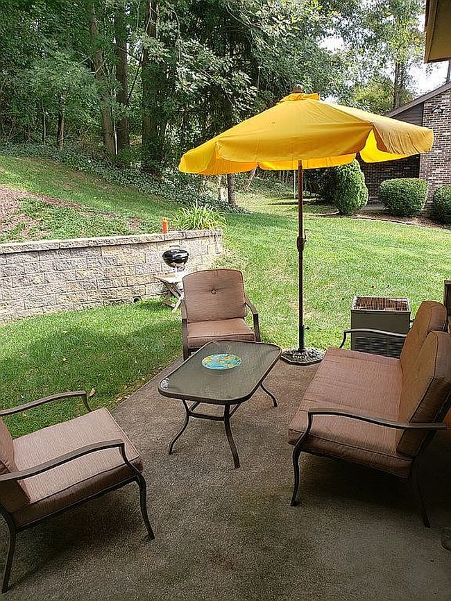 Photo of 217 Pleasant Valley Rd #C, Jeannette, PA