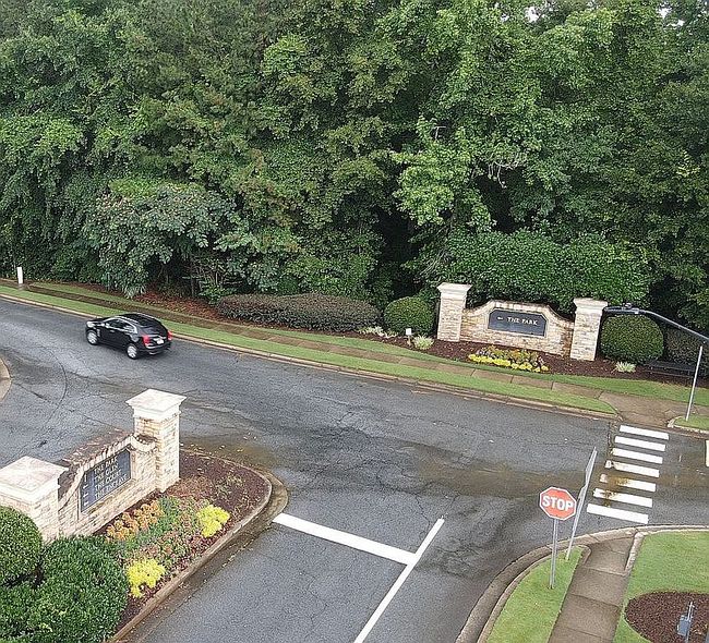 Photo of 241 Balaban Cir #241, Woodstock, GA