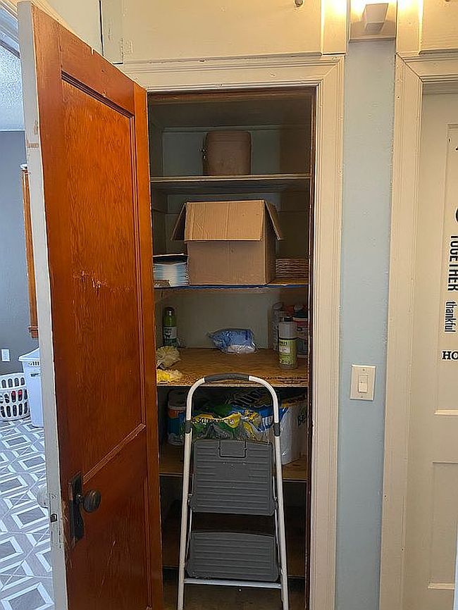 Image of 823 Strawbridge St
