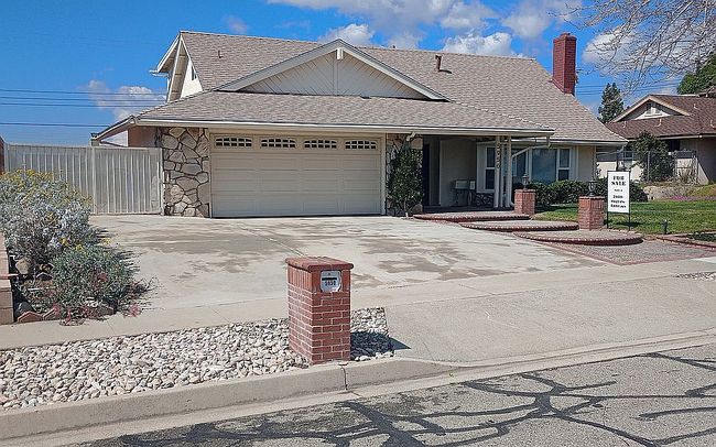 Image of 5950 Rogers Ln