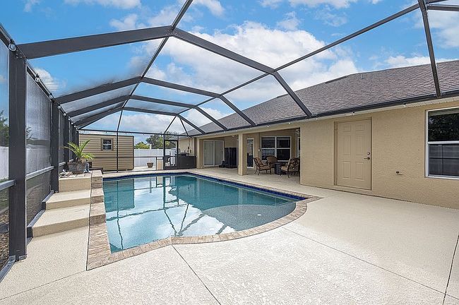 Photo of 2207 Ne 27th Ter, Cape Coral, FL