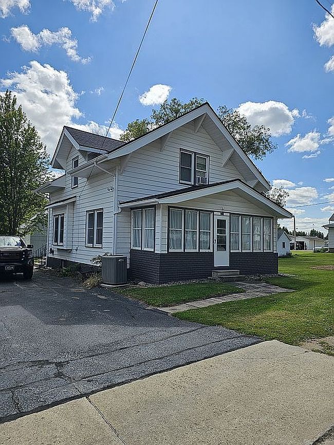Photo of 211 South Ave