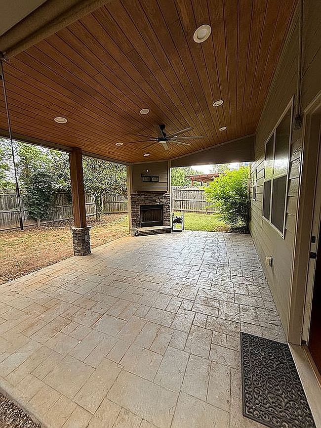 Photo of 50 Camden Village Dr, Newnan, GA