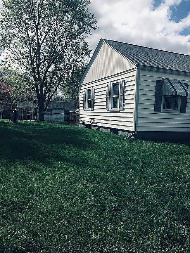 Photo of 164 N 37th St, Terre Haute, IN