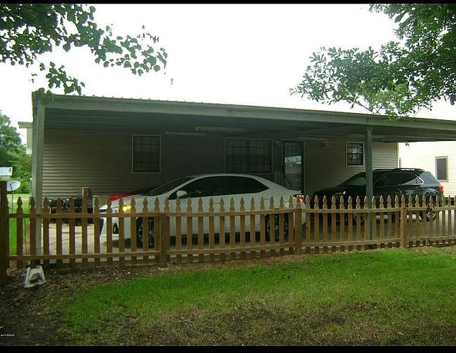 Image of 1115 Lee Charles St