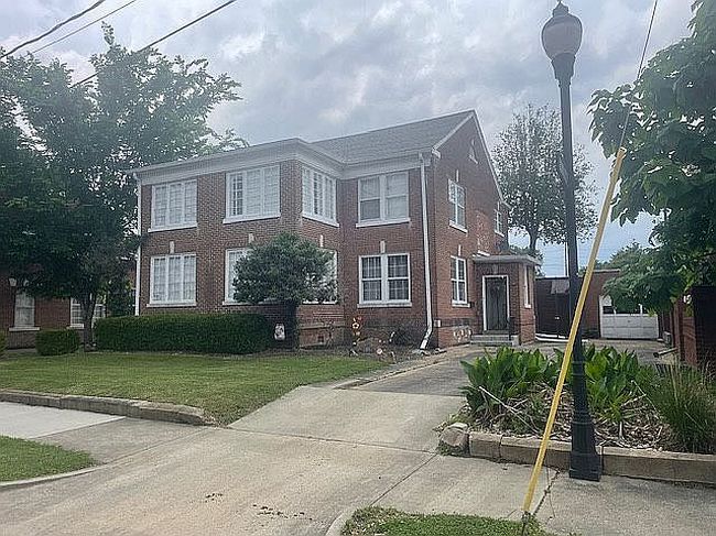 Image of 421 Monroe St
