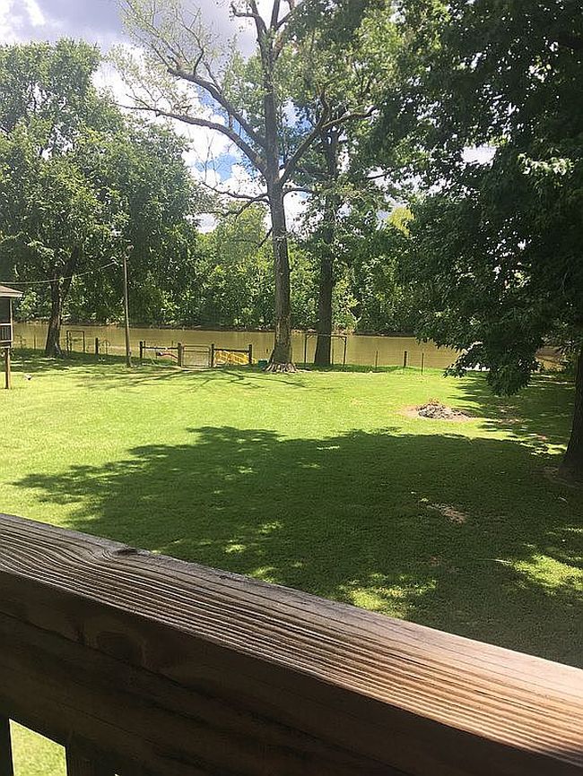 Photo of 208 Swan Ln #B, Forkland, AL