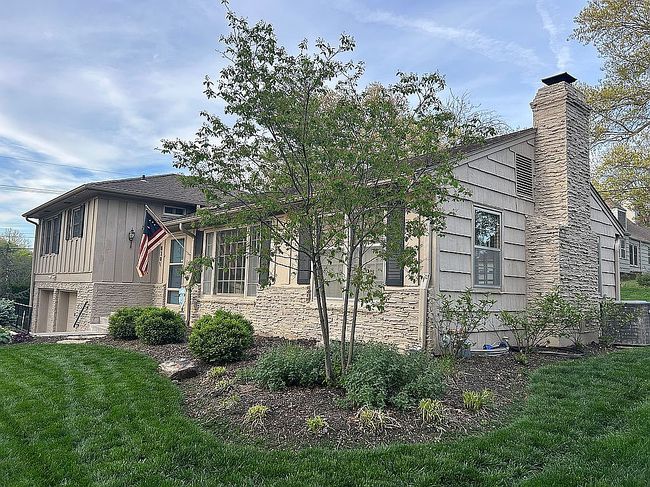 Image of 8301 Overbrook Rd