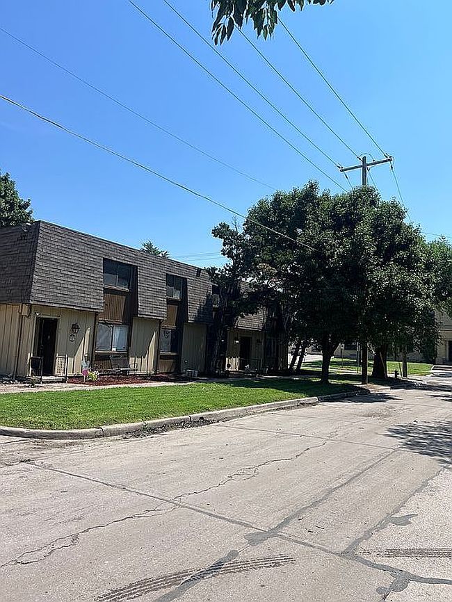 Photo of 1520 W Burton Ave, Wichita, KS