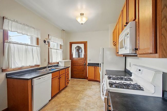 Image of 923 Washington Ave