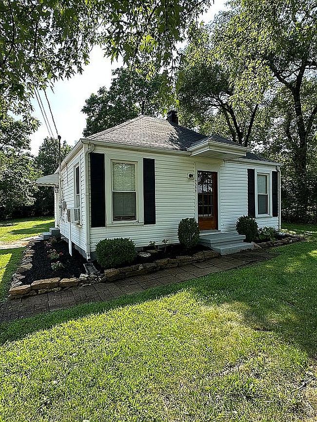 Photo of 2357 Middletown Eaton Rd, Middletown, OH