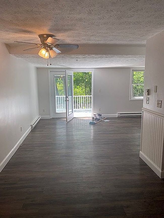 Photo of 17 Water St Apt 9, Kennebunk, ME