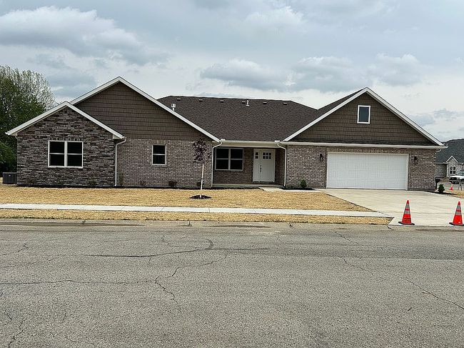 Image of 950 Springboro Trl