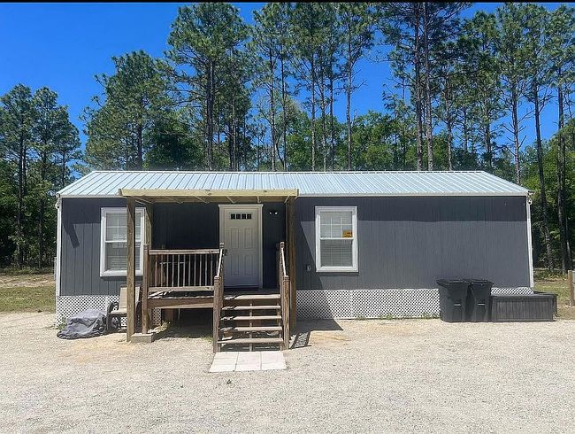 Image of 7576 N Heller Ave