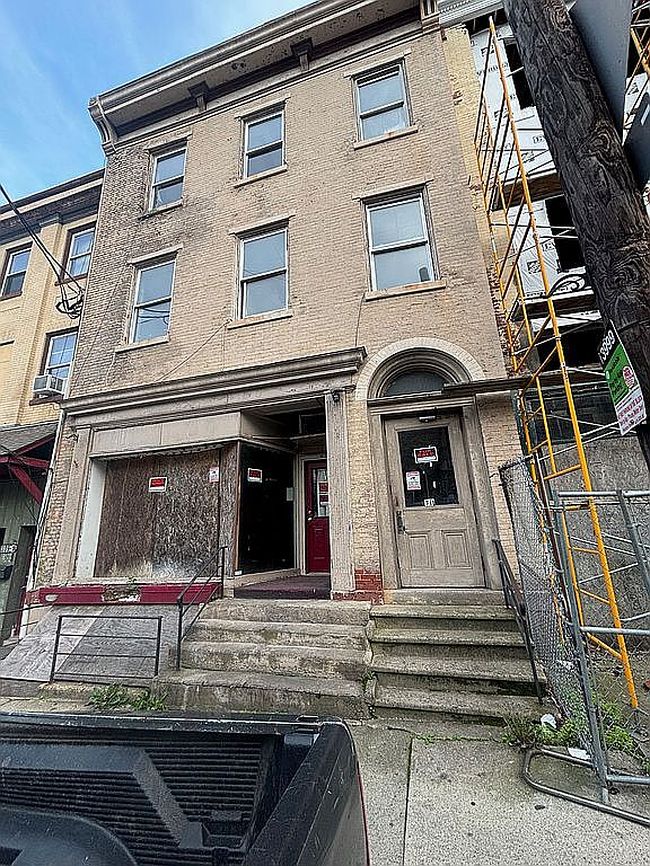 Photo of 311 W Market St, Pottsville, PA