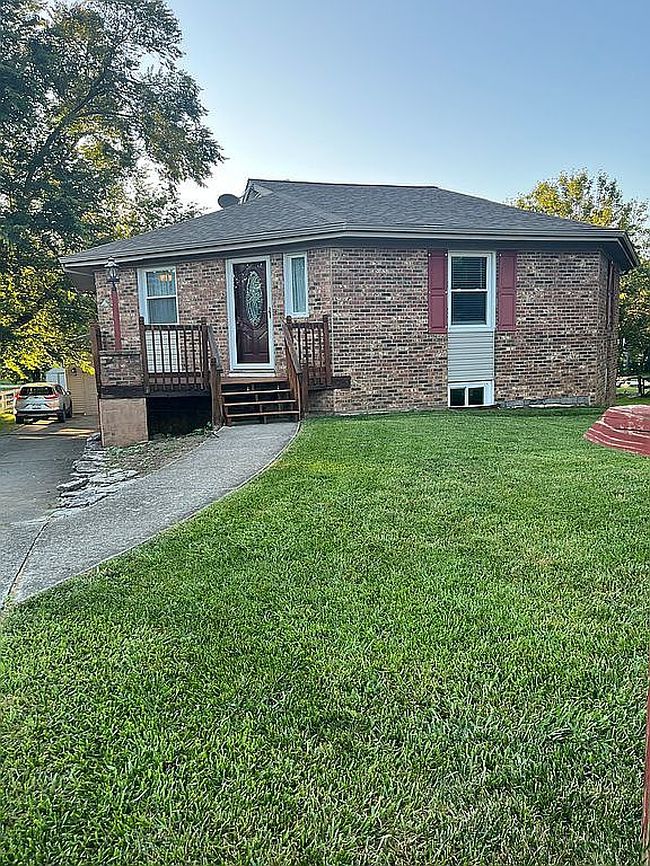 Photo of 501 Talbott Dr, Wilmore, KY