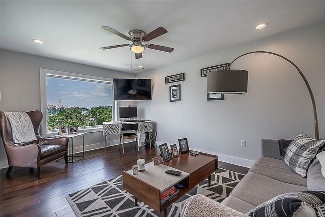 Image of 2611 Stella St