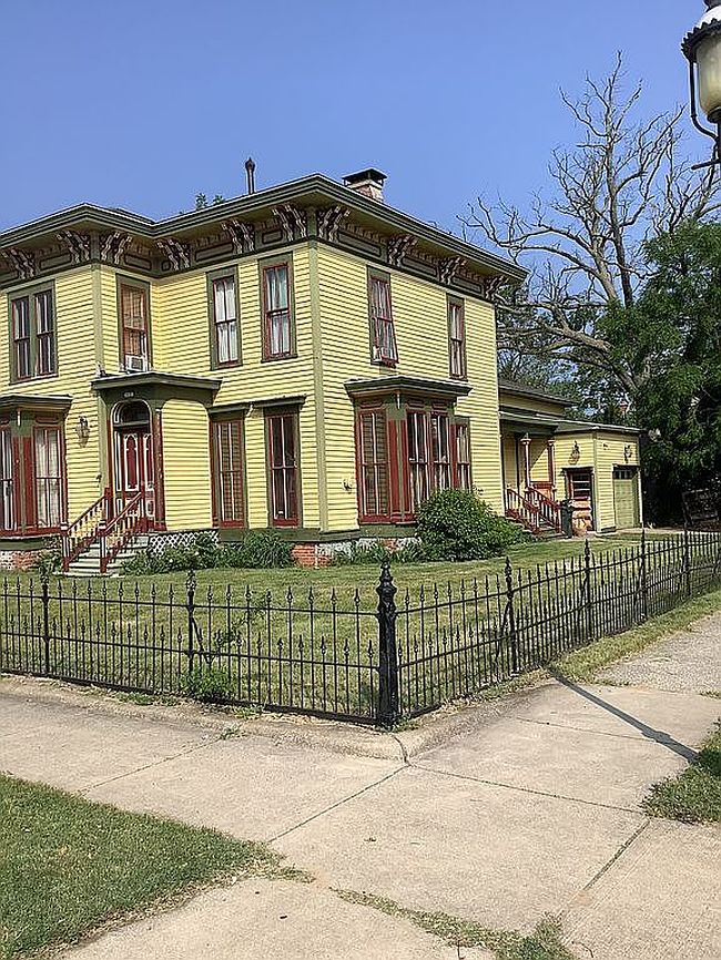 Photo of 502 W Webster Ave, Muskegon, MI