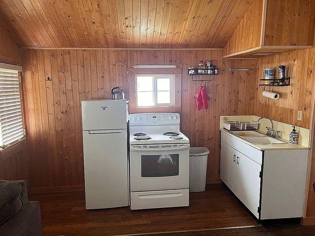 Image of 25912 North Pl