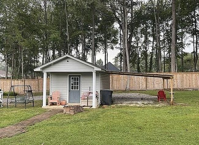 Photo of 104 Meadow St, Fulton, MS