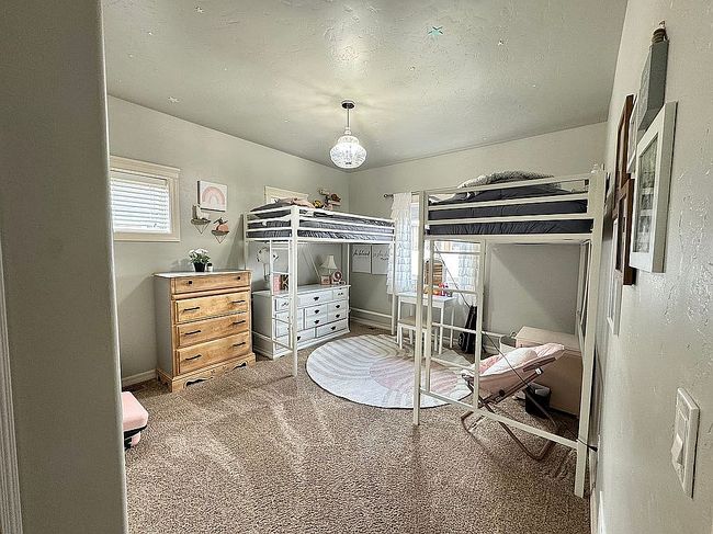 Image of 1536 Creekside Dr W