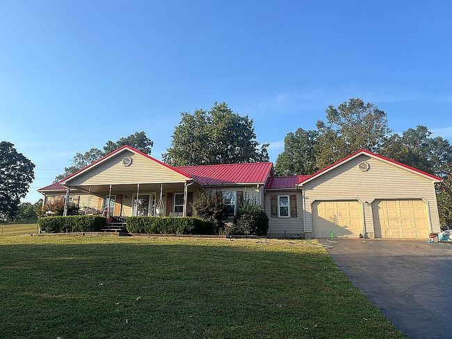 Image of 11 Deer Pond Dr