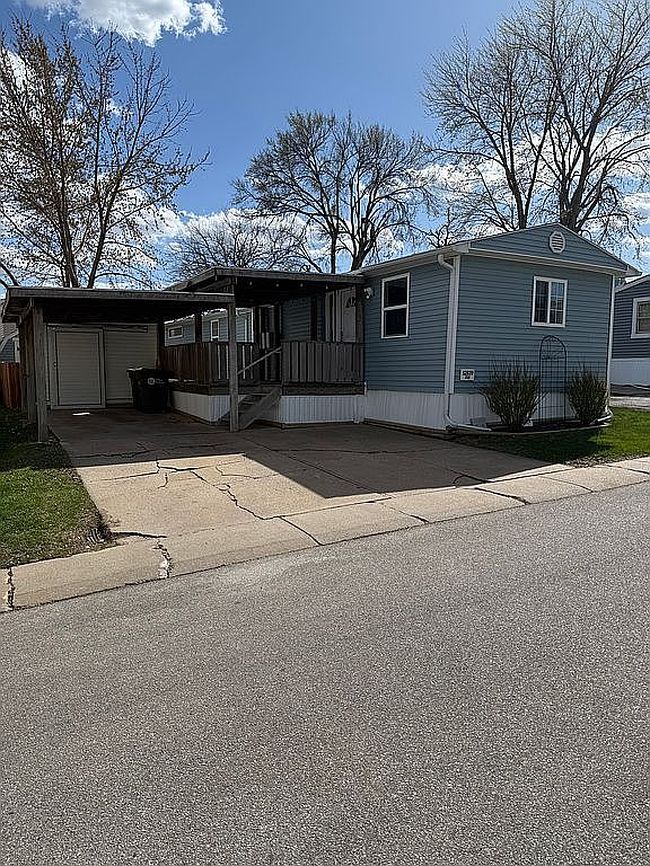 Photo of 12839 Aurora Plz #238, Omaha, NE