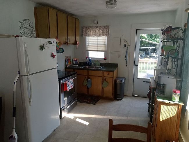 Photo of 379 River Shore Dr, Dunnsville, VA