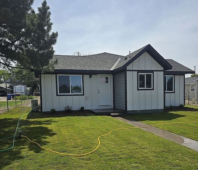 Photo of 727 3rd Ave N, Twin Falls, ID