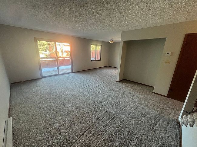 Additional photo 2 of property located at 3020 Manitoba Ln