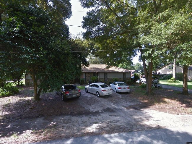 Additional photo of property located at 3810 Se 22nd Pl