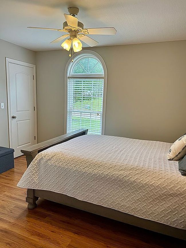Image of 165 Rolling Meadows Dr