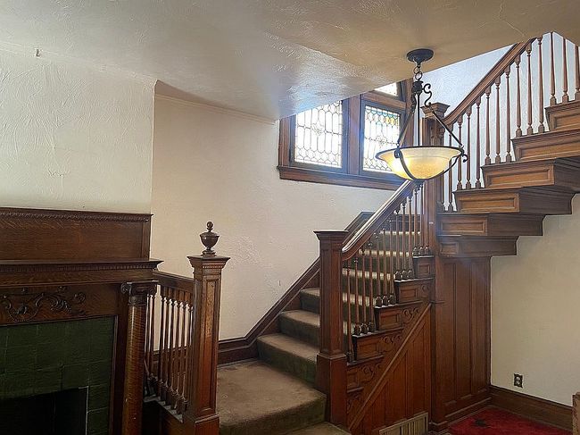 Image of 6060 Jackson St