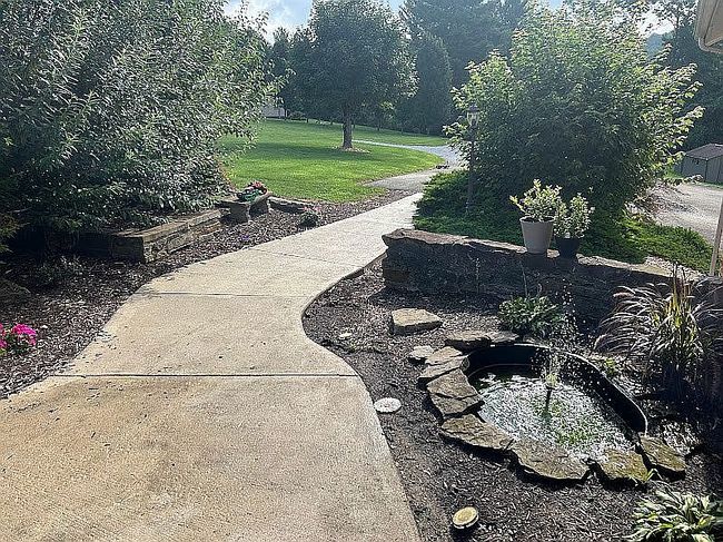 Photo of 4051 W Roy Furman Hwy, Waynesburg, PA