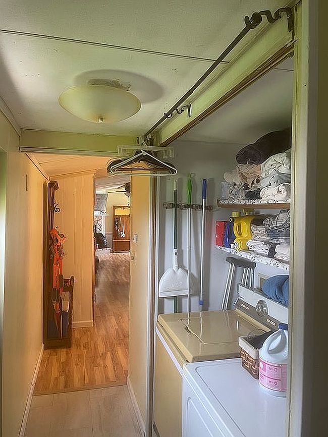 Image of 311 W Center St