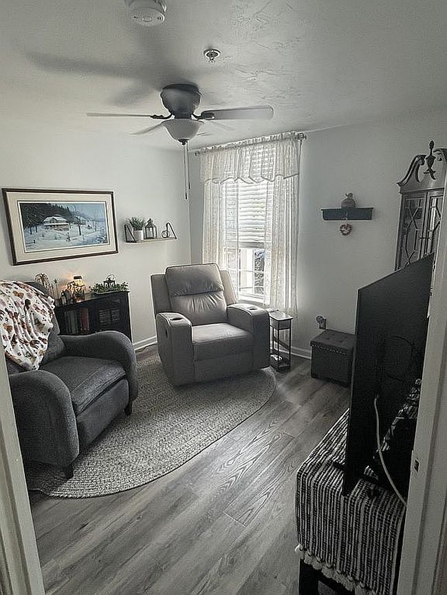 Photo of 606 N Marshview Rd, Stewartstown, PA