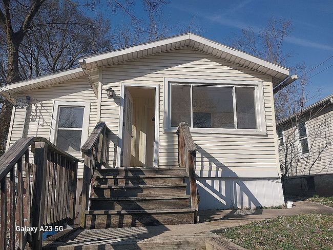 Image of 3034 Glenwood Ave