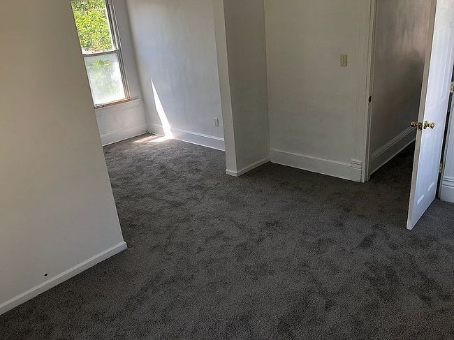 Image of 120 Middle Ave
