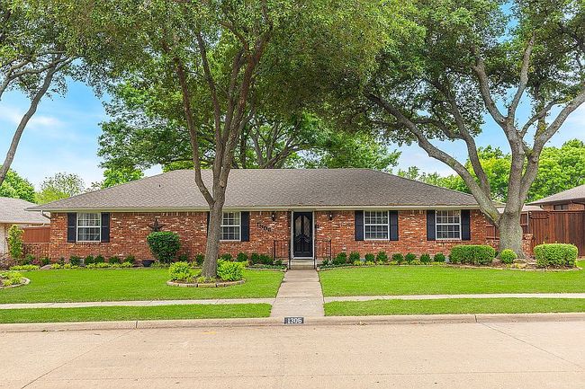 Preview of property located at 1306 Guildford St