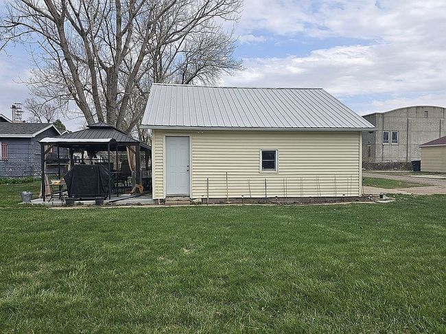 Photo of 212 W Pleasant St, Elk Point, SD