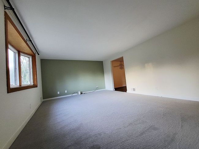 Photo of 18 Loffert Rd, Mc Donald, PA